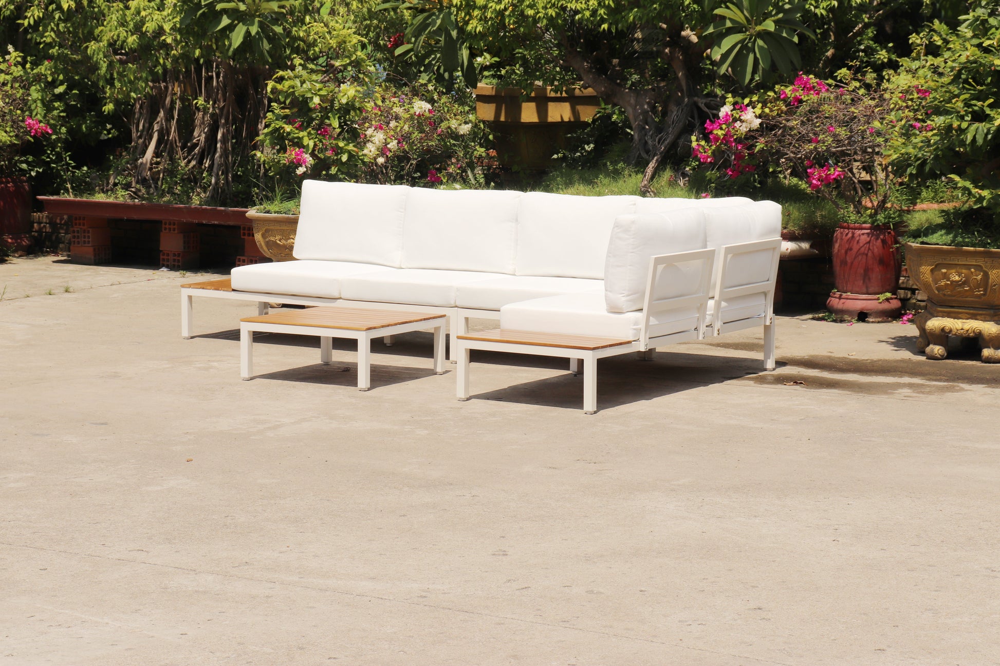 Outdoor Havana Package In White - Outdoor Aluminium & Acacia Modular Corner Lounge