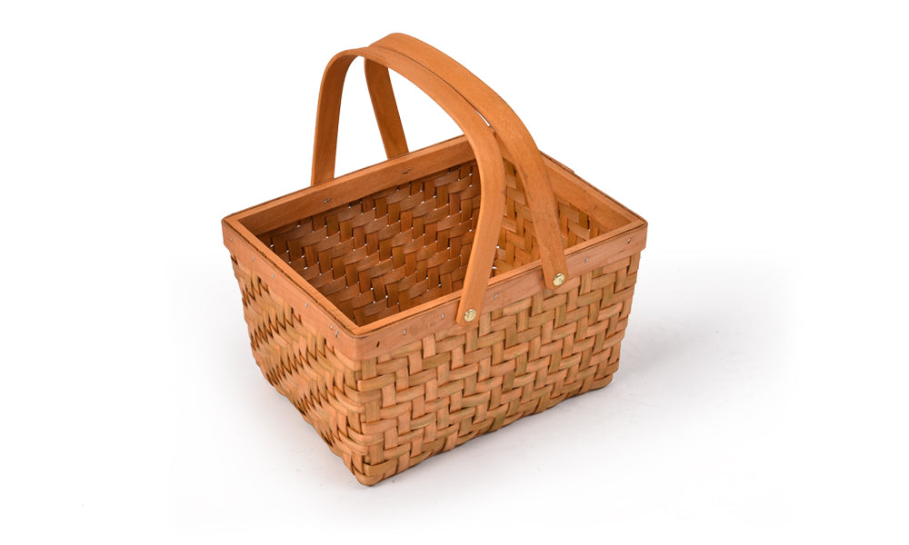 Deluxe Wicker Outdoor Picnic Basket