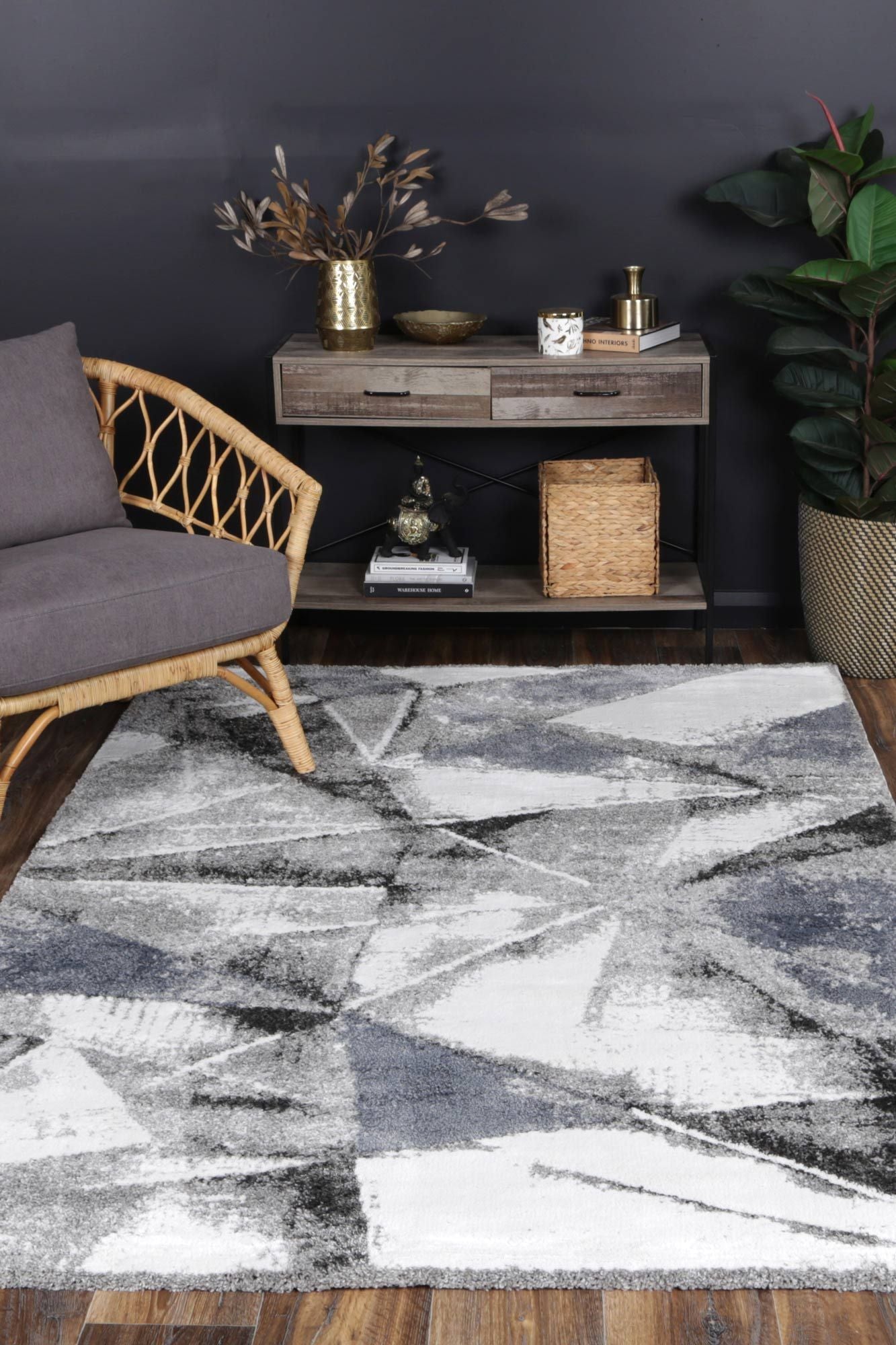 Yuzil Multi Triangle Abstract Rug