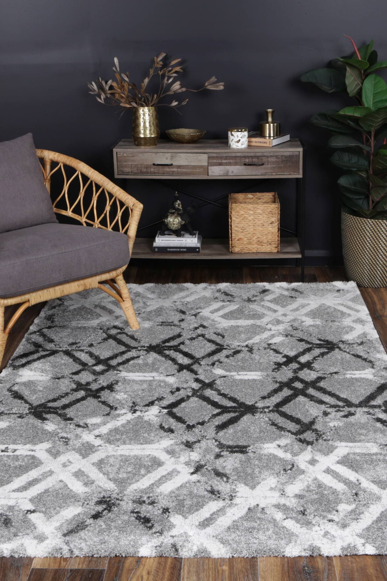 Yuzil Grey White Lattice Rug